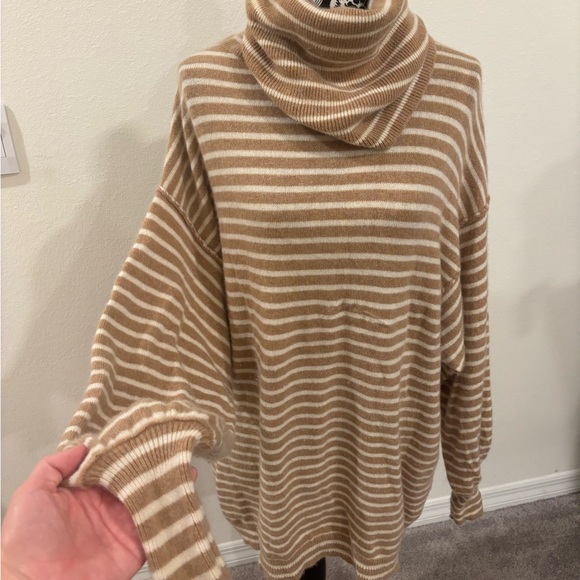 FREE PEOPLE tan & cream striped sweater Med - Picture 1 of 6